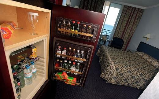 otel minibar